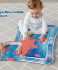 Materassino Acqua Sensoriale Baby con 6 Giochi Galleggianti in PVC