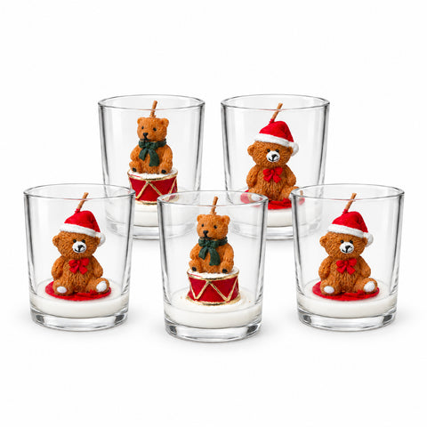 Kerstkaars in glazen potje van 7 cm met diverse beertjes
