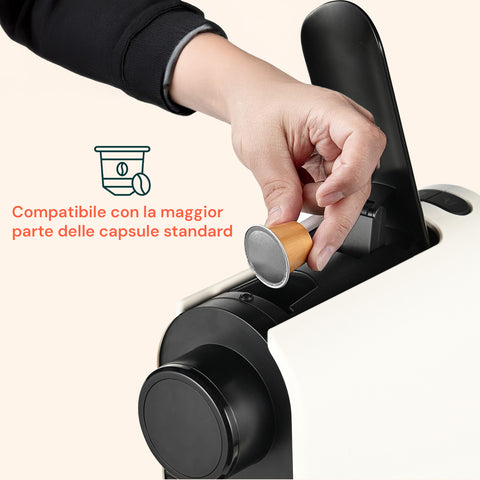 Macchina caffè con espulsione automatica della capsula usata, sistema di raccolta ordinato e senza sforzo per massima praticità