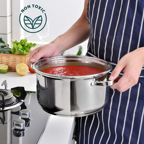 Cottura sicura pentola acciaio inox 18/10 non tossica salsa pomodoro cucina salutare italiana
