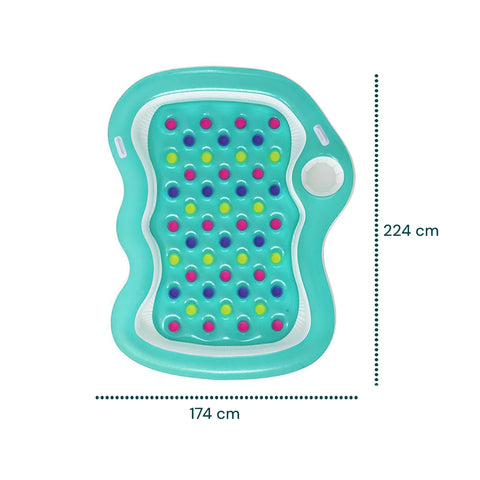 Specifiche tecniche e dimensioni del materasso gonfiabile Bestway: 224x174cm, perfetto per due persone in piscina