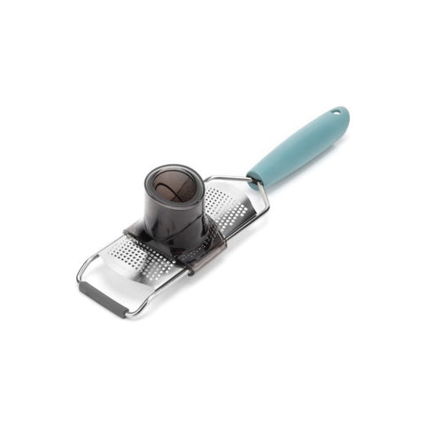 immagine-1-luigi-ferrero-grattugia-manuale-in-acciaio-inox-con-protezione-per-le-dita-ean-3800139260743