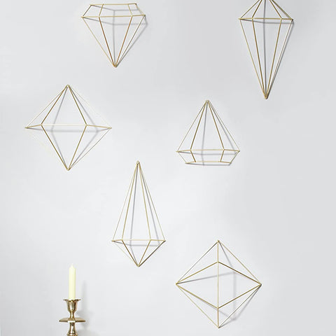 immagine-10-umbra-set-6-fioriere-decorative-da-parete-prisma-oro-ean-028295409049