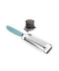 immagine-2-luigi-ferrero-grattugia-manuale-in-acciaio-inox-con-protezione-per-le-dita-ean-3800139260743
