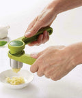 immagine-4-joseph-joseph-spremiaglio-in-plastica-e-acciaio-inox-ean-5028420201024