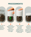Procedimento uso sigillatore sottovuoto in 4 passaggi: inserire cibo nel barattolo, allineare dispositivo, premere pulsante, rimuovere sigillatore