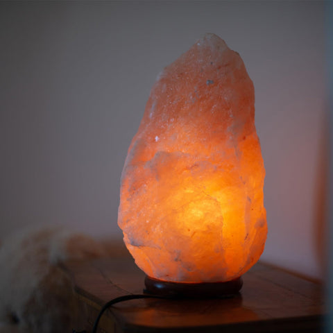 immagine-2-voganto-lampada-di-sale-himalaya-purifica-ambiente-con-lampada-15w-152-kg-ean-8033738181828