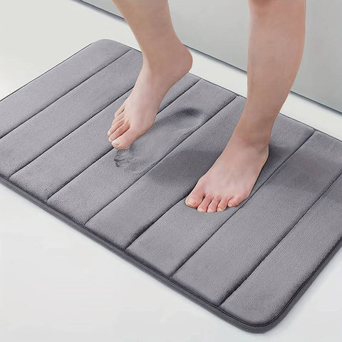 immagine-5-wenko-tappetino-da-bagno-memory-foam-grigio-50x80cm-ean-4008838217986
